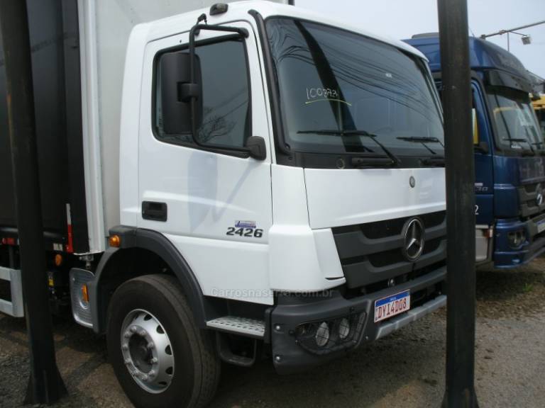 MERCEDES-BENZ - ATEGO 2426 - 2021/2022 - Branca - Sob Consulta