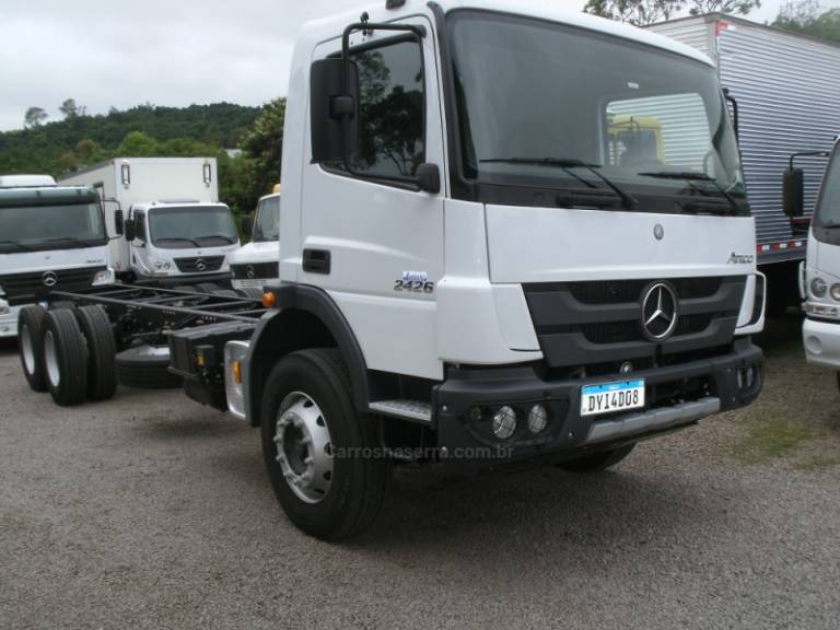 MERCEDES-BENZ - ATEGO 2426 - 2021/2022 - Branca - Sob Consulta